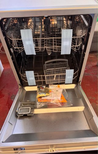 LAVAVAJILLAS NUEVO A ESTRENAR EN INOX MIDEA