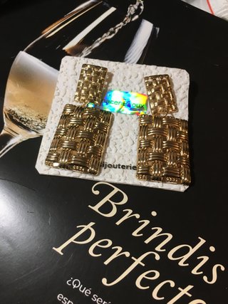 Pendientes Largos Rectangulares Trenzados