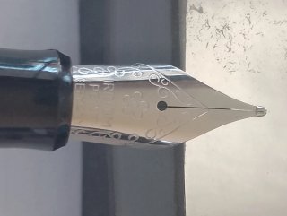 Pluma estilográfica nueva sin usar