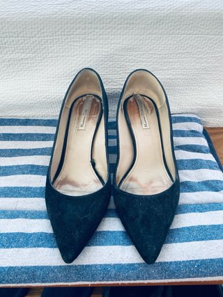 Zapatos de tacón Massimo Dutti ante negro