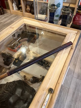 Palo de golf antiguo original en madera.