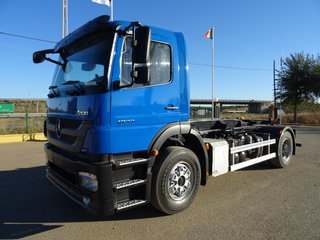 Mercedes AXOR 18 33-CAMIONES GANCHO PORTACONTENEDO