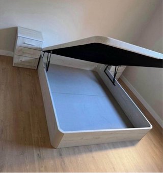 Cama abatible con Cabezl