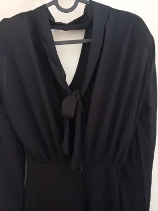 Mono de fiesta negro talla 38