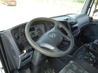 Mercedes ATEGO 13 23-CAMIONES GRUA