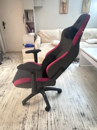 Silla Gamer Corsair Negra y Rosa