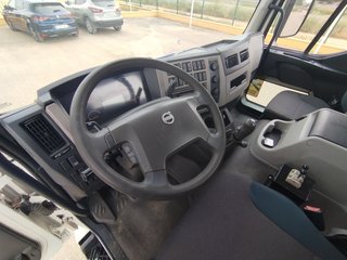 Volvo FE 320-CAMIONES GANCHOS PORTACONTENEDOR