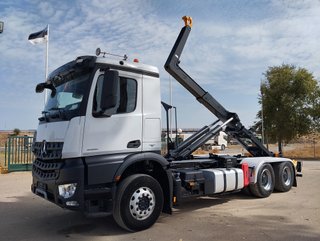 Mercedes AROCS 26 51-CAMIONES GANCHOS PORTACONTENE