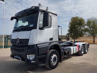 Mercedes AROCS 26 51-CAMIONES GANCHOS PORTACONTENE