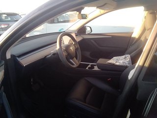 Tesla Model Y Gran Autonomía 4WD 350 kW (476 CV)