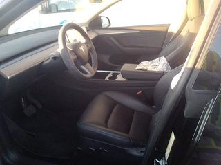 Tesla Model Y Gran Autonomía 4WD 350 kW (476 CV)