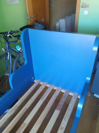 Cama extensible infantil Ikea Busunge azul.