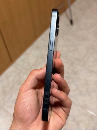 iPhone 13 128GB Mezzanotte Capacità batteria: 83%