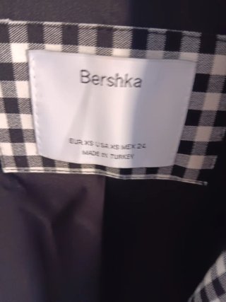 Americana cuadros Bershka Talla M