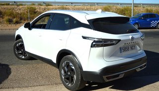 NISSAN QASHQAI DIGT 103kW NConnecta + TECHO SOLAR