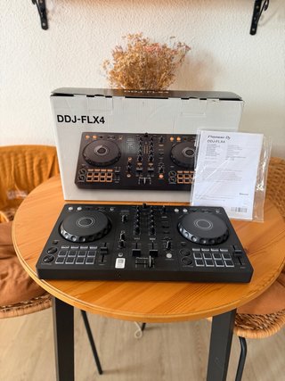 Controlador DJ Pioneer DDJ-FLX4