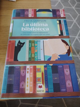 La última biblioteca una novela feel-good sobre...