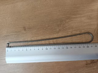Cadena de plata envejecida