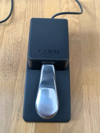 Piano Digital Kawai ES110B con Soporte y Banqueta