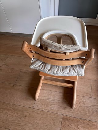 Trona evolutiva stokke, con bandeja, arnes y colch