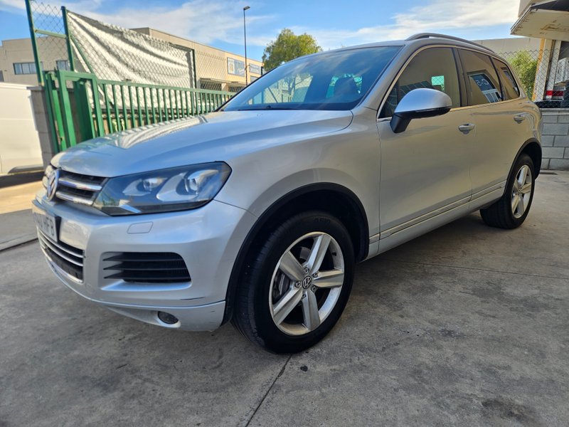 Volkswagen Touareg 3.0 TDI V6 BMT Premium (2010) 2011