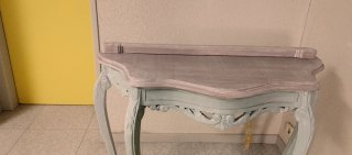 Mueble de entrada estilo clásico