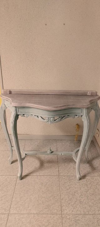Mueble de entrada estilo clásico