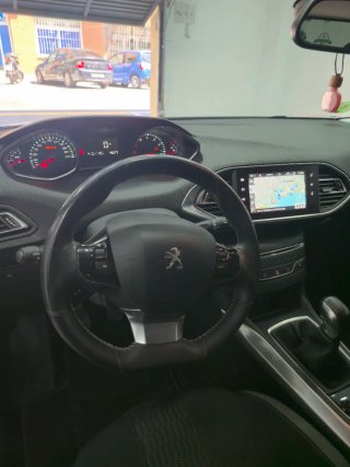 Peugeot 308, solo 104.000km impecable!