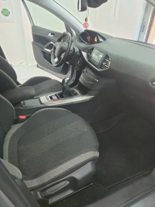 Peugeot 308, solo 104.000km impecable!