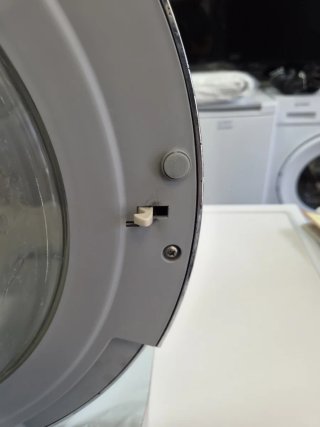 Puerta lavadora Corberó CLT1270 — 15 €