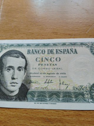 2 Billetes de 5 Pesetas (1951 y 1954)