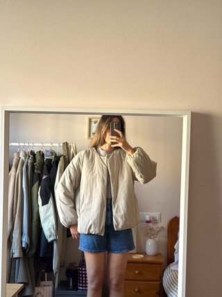 Cazadora Pull and Bear beige M