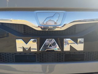 MAN TGM 18 290-CAMIONES GRUA