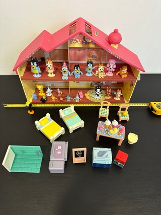 Lote Juguetes Bluey PeppaPig mas . Negociable