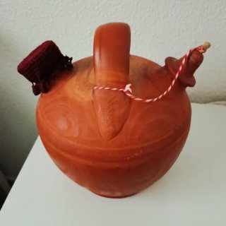 Botijo de barro artesanal vintage