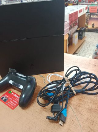 CONSOLA SONY PS4 FAT 500GB 14.00 MANDO Y CABLES