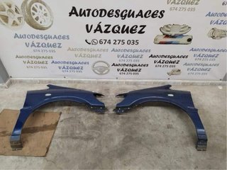 Aletas delanteras azules de Opel Zafira A 2002