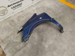 Aletas delanteras azules de Opel Zafira A 2002