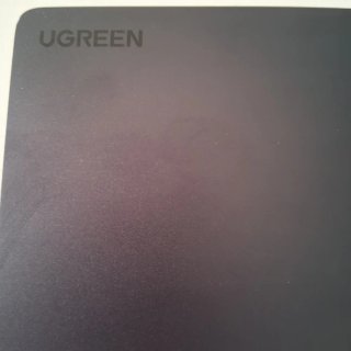 Estación de acoplamiento USB-C. Marca UGREEN