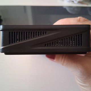 Estación de acoplamiento USB-C. Marca UGREEN