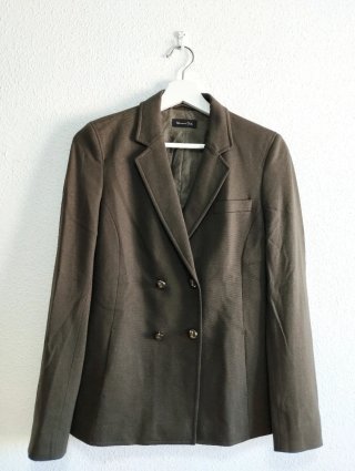 Blazer cruzado Massimo Dutti verde oliva