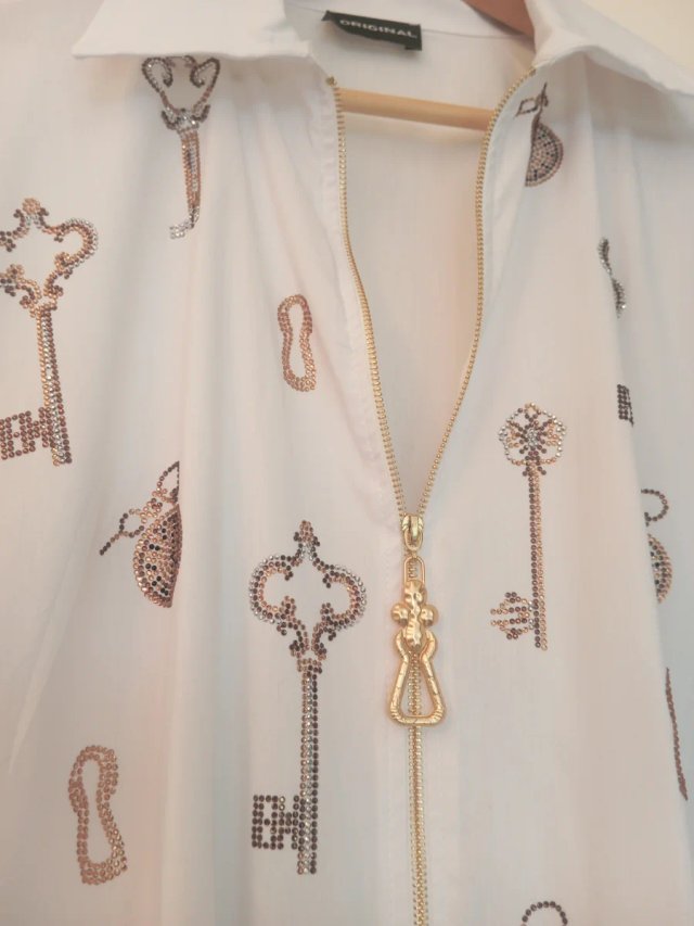Camisa Blanca con Cremallera y dibujos en dorado
