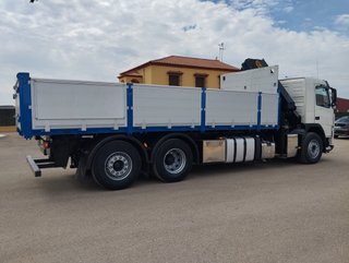 Volvo FM 370-CAMIONES GRUA