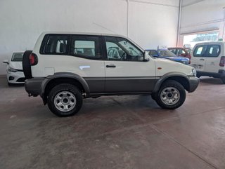Nissan Terrano II 2005