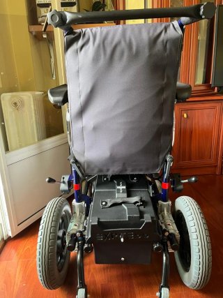 Silla de Ruedas Eléctrica Vermeiren Express (2015)
