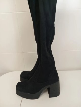Botas Altas de Tacón Negras
