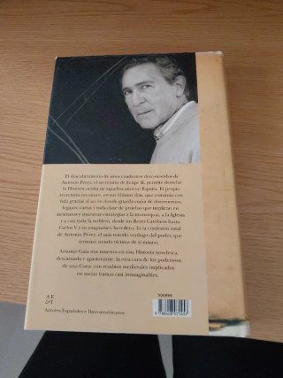 El pedestal de las estatuas (Spanish Edition)