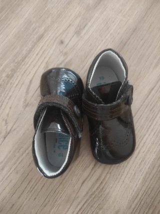 Zapatos de Charol para Bebé Talla 19