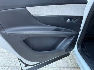 Peugeot 5008 GT BlueHDi 130 EAT8