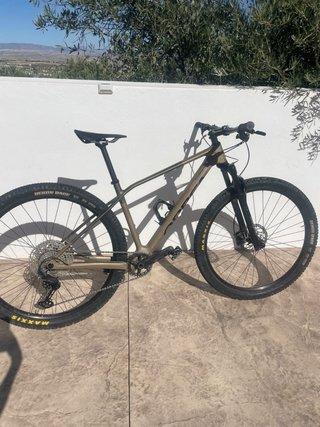 Orbea alma carbono montaña botellín incluido